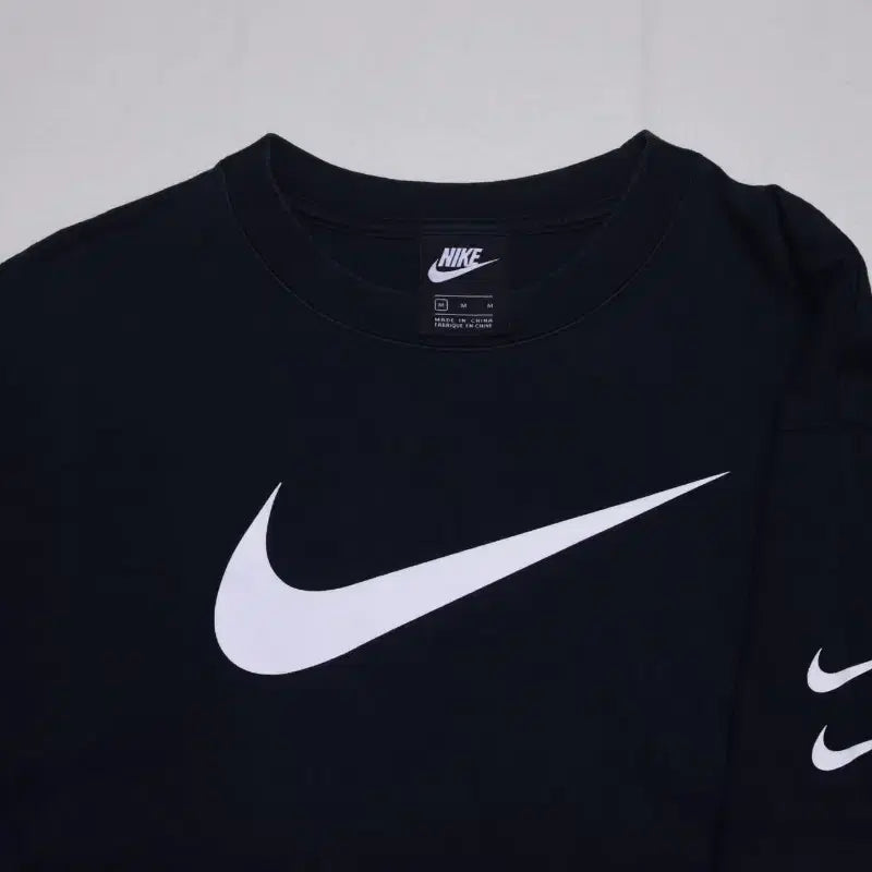 [BUNJANG] Vintage Nike Double Swoosh Logo Short Sleeve T-Shirt (M, Black) / 빈티지 나이키 더블 스우시 로고 반팔 티셔츠 (M, 블랙)