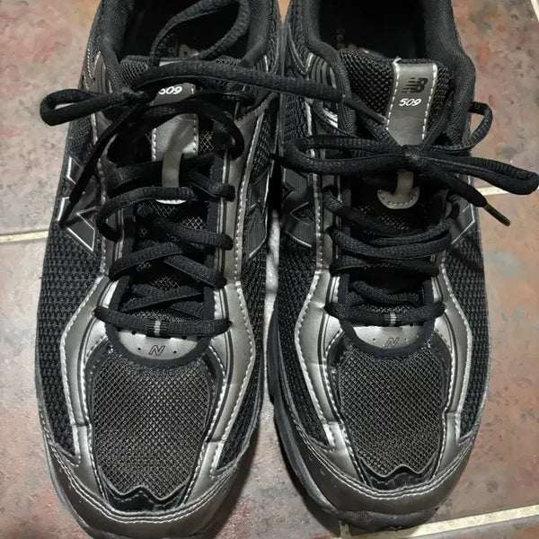 [BUNJANG] New Balance 509 Black Sneakers (280mm) / 편하고, 가볍고, 예쁜 뉴발 509 블랙 280 거의 새상품 9만원.