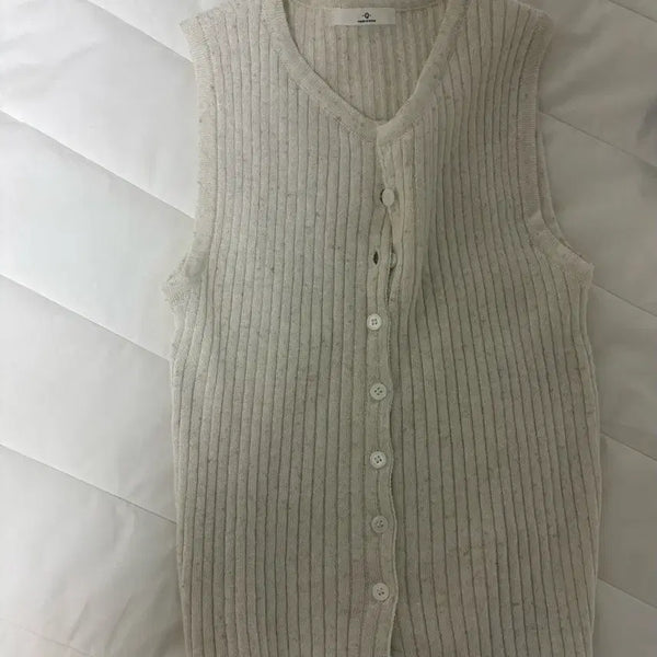 [BUNJANG] Frilly Sleeveless Knit Top / 프릴리 나시