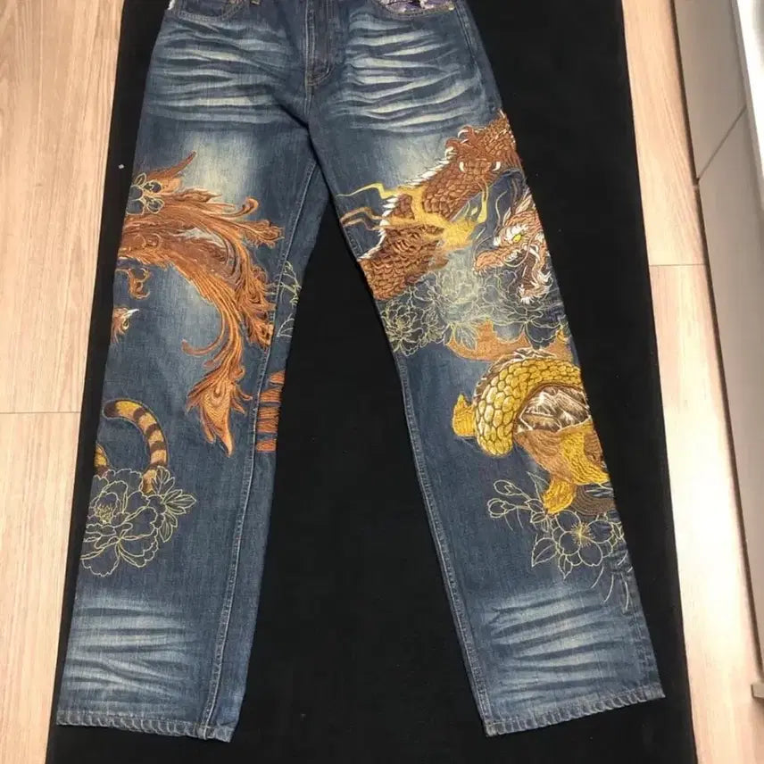 [BUNJANG] Karakuri Tamashii Suzaku Embroidered Pants Size 34 / 카라쿠리 타마시 사신수 자수 34 size 팬츠
