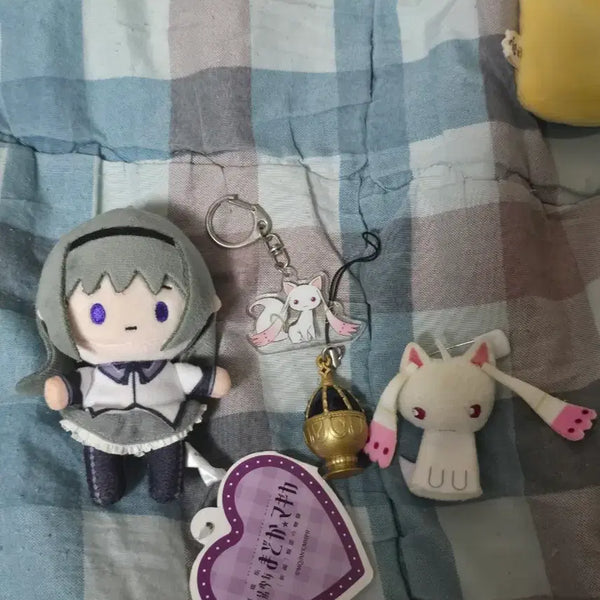 [BUNJANG] Puella Magi Madoka Magica Homura Goods Set (Keyring, Soul Gem, Kyubey Plush) / 마법소녀 마도카 마기카 피규어 호무라 굿즈 세트 키링 소울잼 큐베 브로치