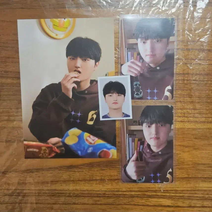 [BUNJANG] T1 Faker 2026 Signature Photocard and ID Photo Set / 티원 페이즈 2026시그 포토카드 증명사진