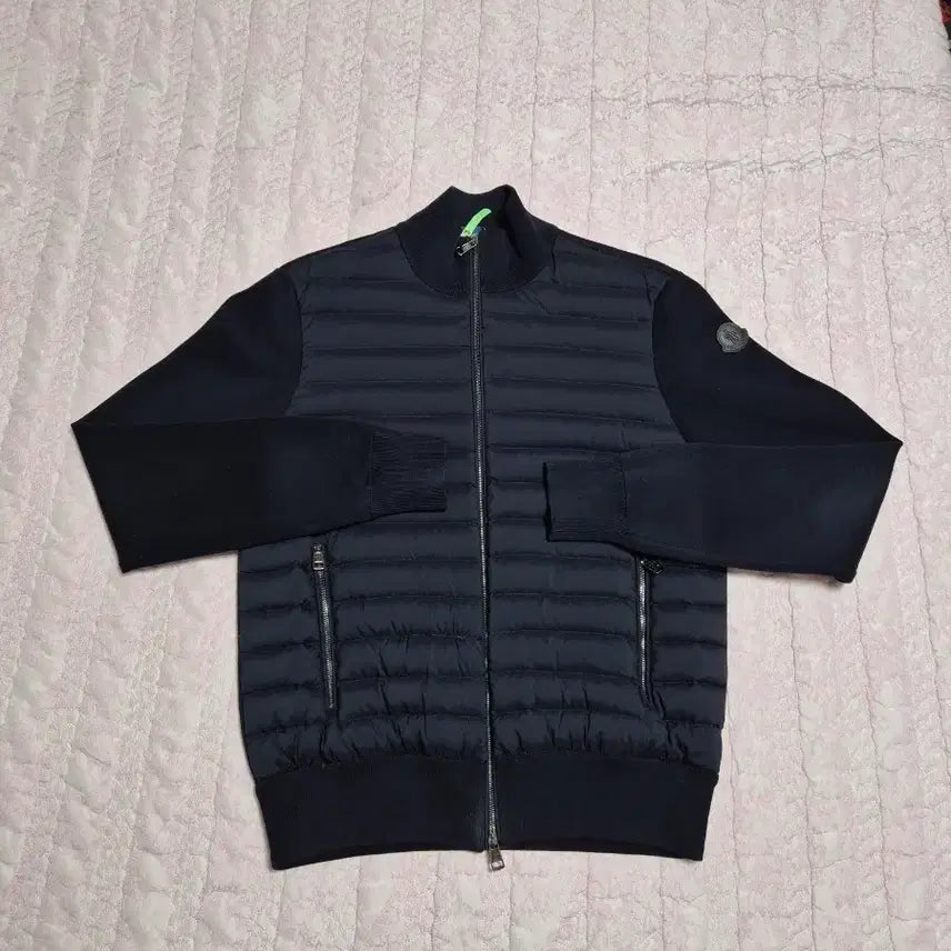 [BUNJANG] Moncler Knit Padded Jacket Dark Navy Size M / 매장판 몽클레어 니트패딩 95-M