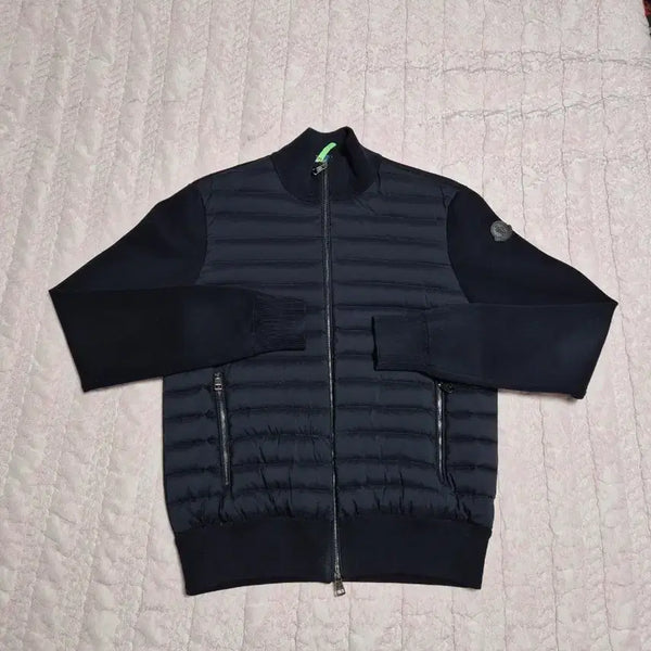 [BUNJANG] Moncler Knit Padded Jacket Dark Navy Size M / 매장판 몽클레어 니트패딩 95-M