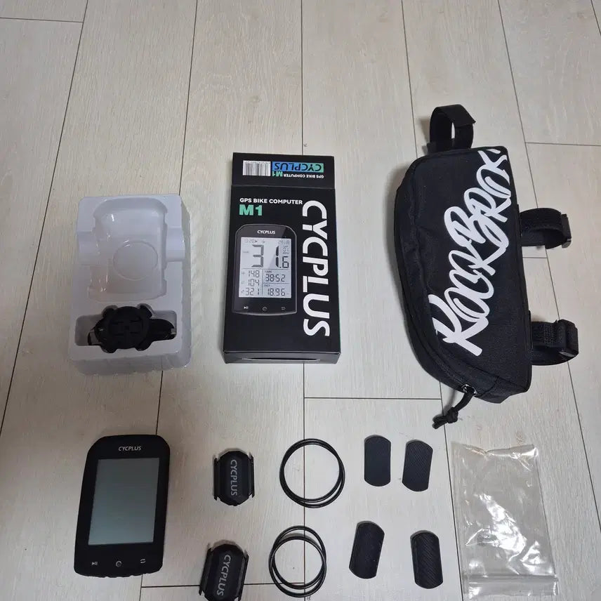 [BUNJANG] Cycleplus Speedometer, Cadence Sensor, Handlebar Bag, Water Bottle, Socks, Bar End Caps / 싸이플러스M1 속도계 스피드센서 케이던스센서 핸들바백 양말 물통 바엔드캡