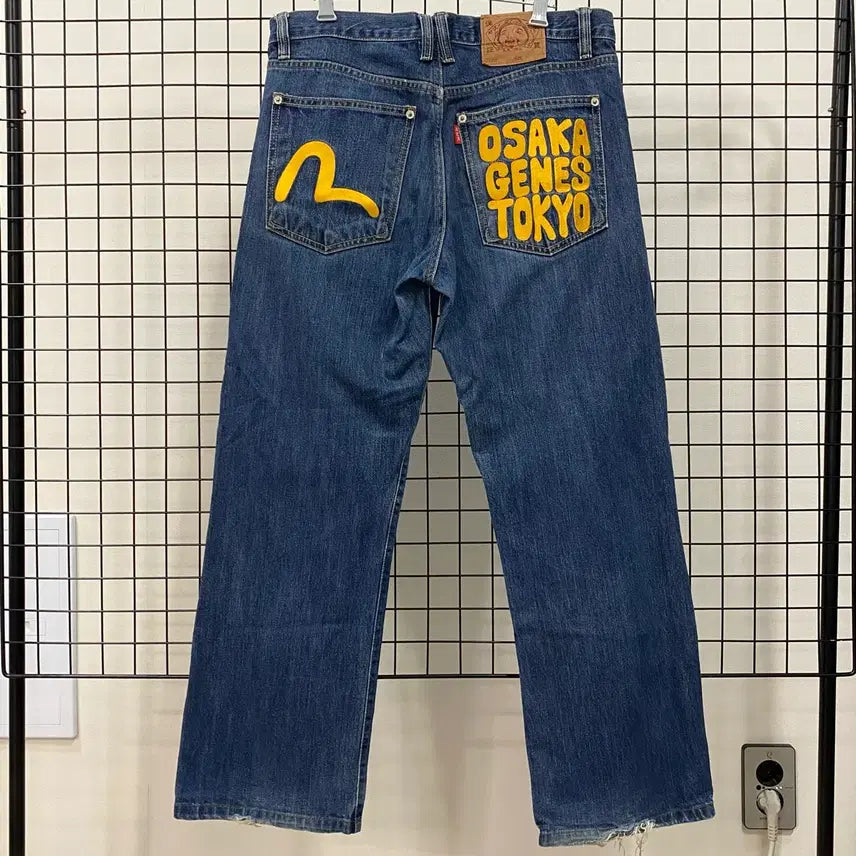 [BUNJANG] EVISU Osaka Embroidered Denim Pants (Size 32) / <32> 에비수 오사카 자수 데님 팬츠