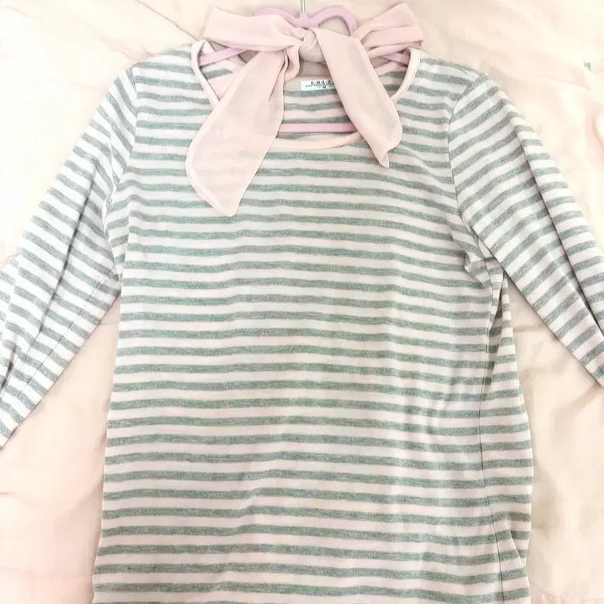 [BUNJANG] Colza Stripe Pink Ribbon Long Sleeve T-Shirt / 콜자 스트라이프 핑크 리본 긴팔티 핀터레스트 키치 히메카지 일브 빈티지
