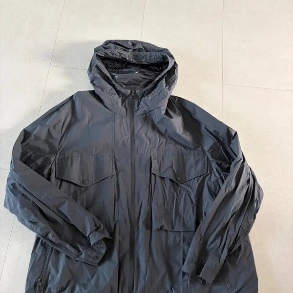 [BUNJANG] Moncler Rosanier Windbreaker Charcoal Size 5 (110) / 몽클레어 로자니어 바람막이 5 (110) 실착3회