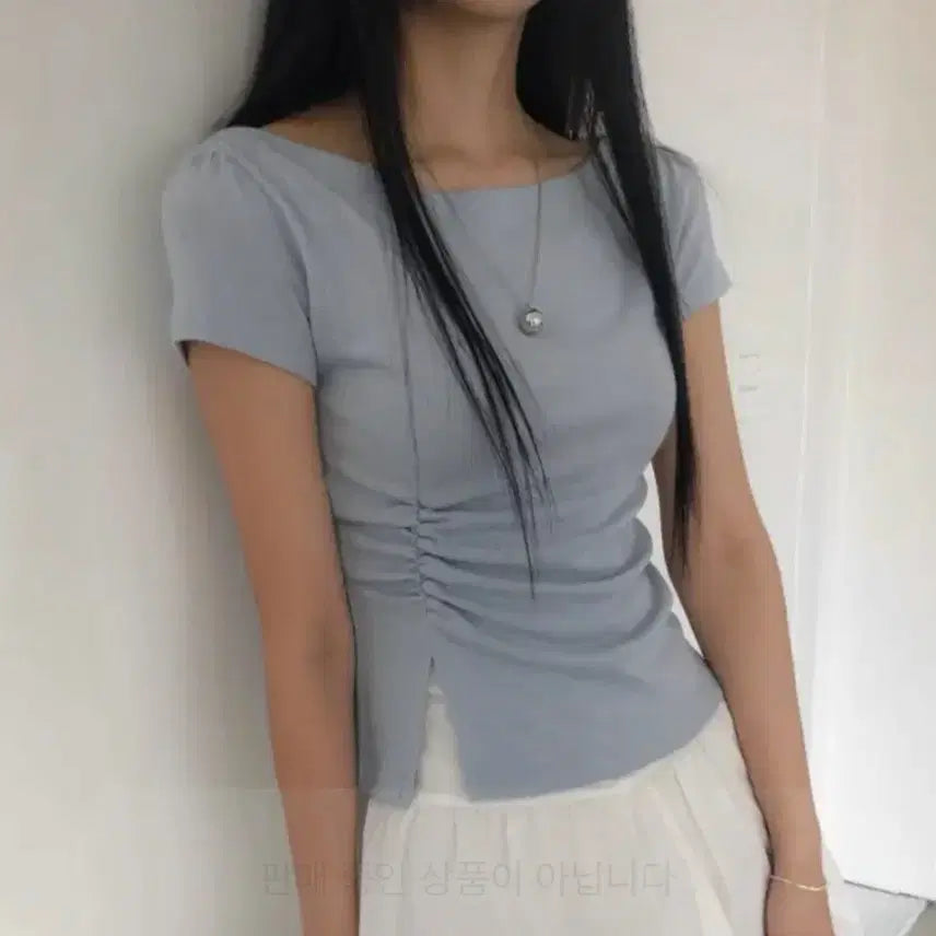 [BUNJANG] Ably Side Slit Shirring T-shirt / 에이블리 옆트임 셔링 티