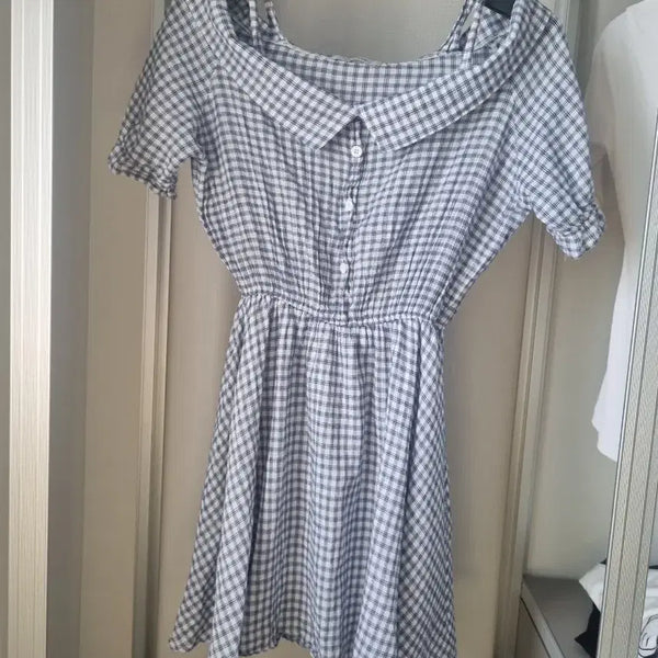 [BUNJANG] Blue Checkered Dress with Elegant Neckline / 목선 이쁜 체크 원피스