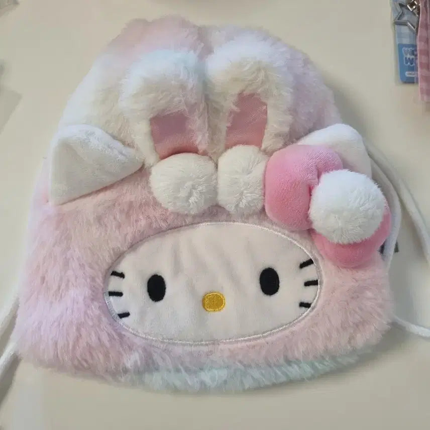 [BUNJANG] Sanrio Hello Kitty Plush Drawstring Pouch / 키티 털 복주머니 파우치