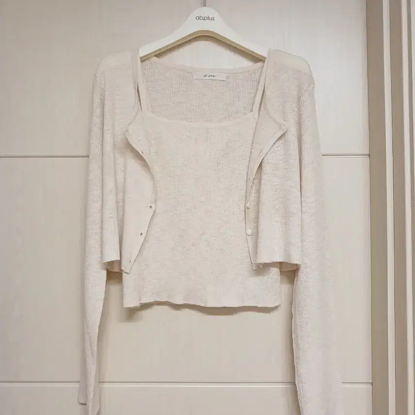 [BUNJANG] Women's Summer Sleeveless Top + Cardigan Set - Oatmeal / 새옷) 여리여리 여름 나시+가디건 세트