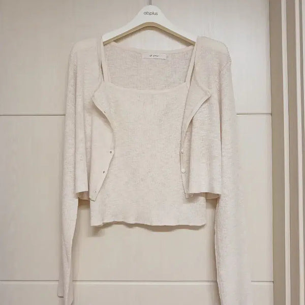 [BUNJANG] Women's Summer Sleeveless Top + Cardigan Set - Oatmeal / 새옷) 여리여리 여름 나시+가디건 세트