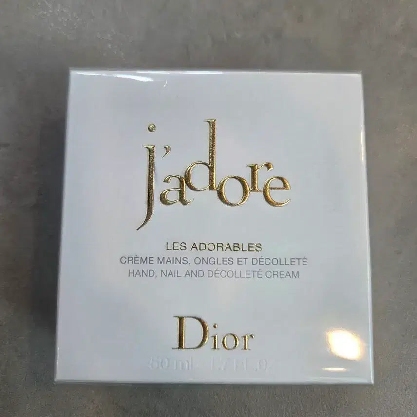 [BUNJANG] Dior J'adore Hand, Nail & Décolleté Cream 50ml / 디올 자도르 핸드 네일 앤 데콜테 크림 50ml
