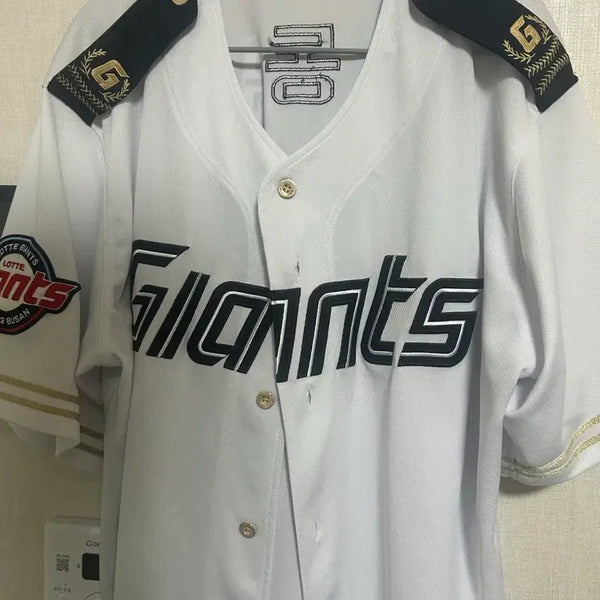 [BUNJANG] Lotte Giants 2024 Navy Military Authentic Jersey / 롯데자이언츠 24년도 해군 밀리터리 어센틱 판매합니다