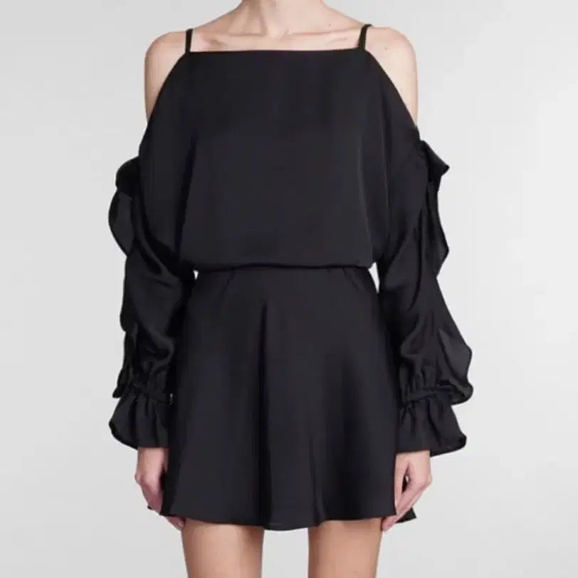 [BUNJANG] iro Off-the-Shoulder Ruffle Sleeve Dress / 마른55 55 새상품 이로 iro 정가66만 오프숄더 러플소매 원피스