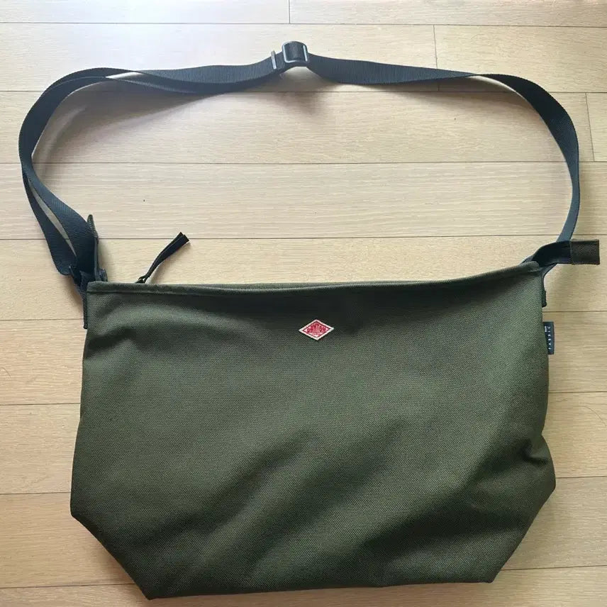 [BUNJANG] DANTON Cotton Canvas Crossbody Bag Khaki / DANTON 탄돈 크로스백 카키색 올리브