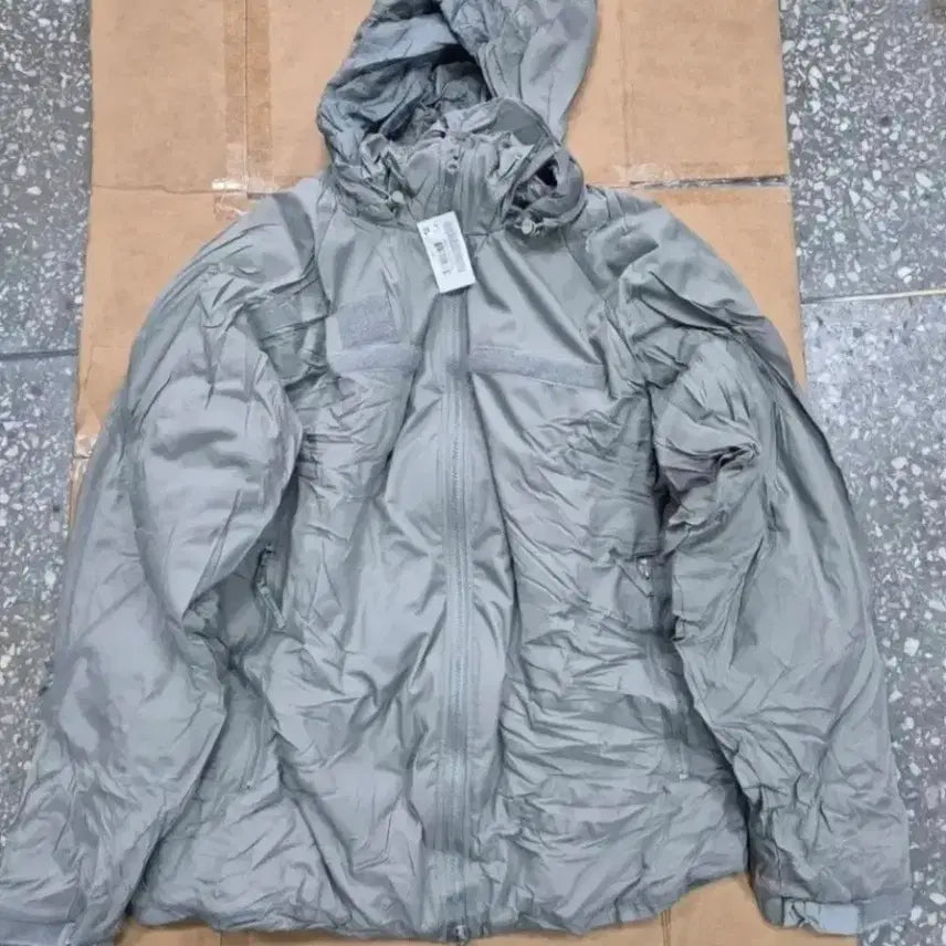 [BUNJANG] US Military L7 PrimaLoft Parka Medium Regular Urban Grey / 미군 L7 프리마로프트 파카 MR 신품판매합니다.