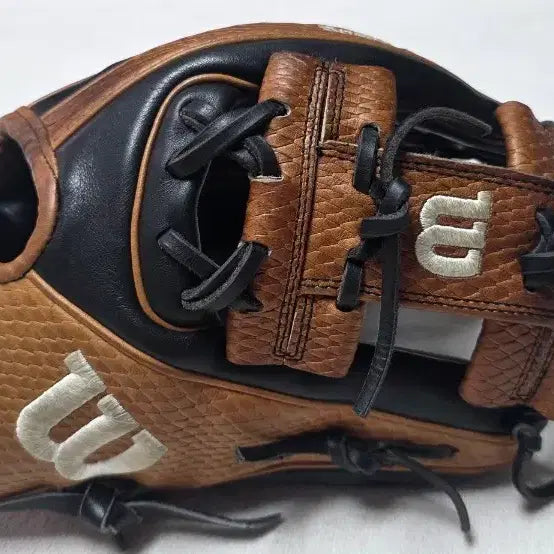 [BUNJANG] Wilson A2K 11.5-inch Infield Baseball Glove / A2K 내야글러브 11.5