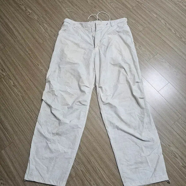 [BUNJANG] Solid Homme Dirty Washing Nylon Parachute Pants (Size 52) Beige / 솔리드옴므 더티워싱 나일론파라슈트팬츠(52) 베이지