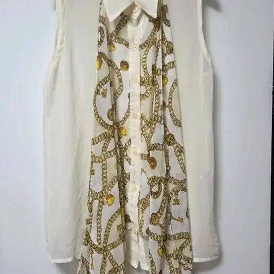 [BUNJANG] Chain Pattern Sleeveless Blouse / 체인 패턴 민소매 블라우스