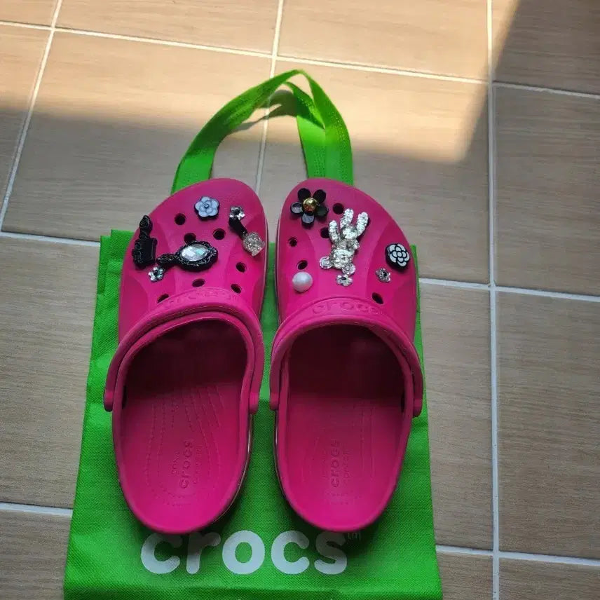 [BUNJANG] Crocs Pink Jibbitz Included / 크룩스