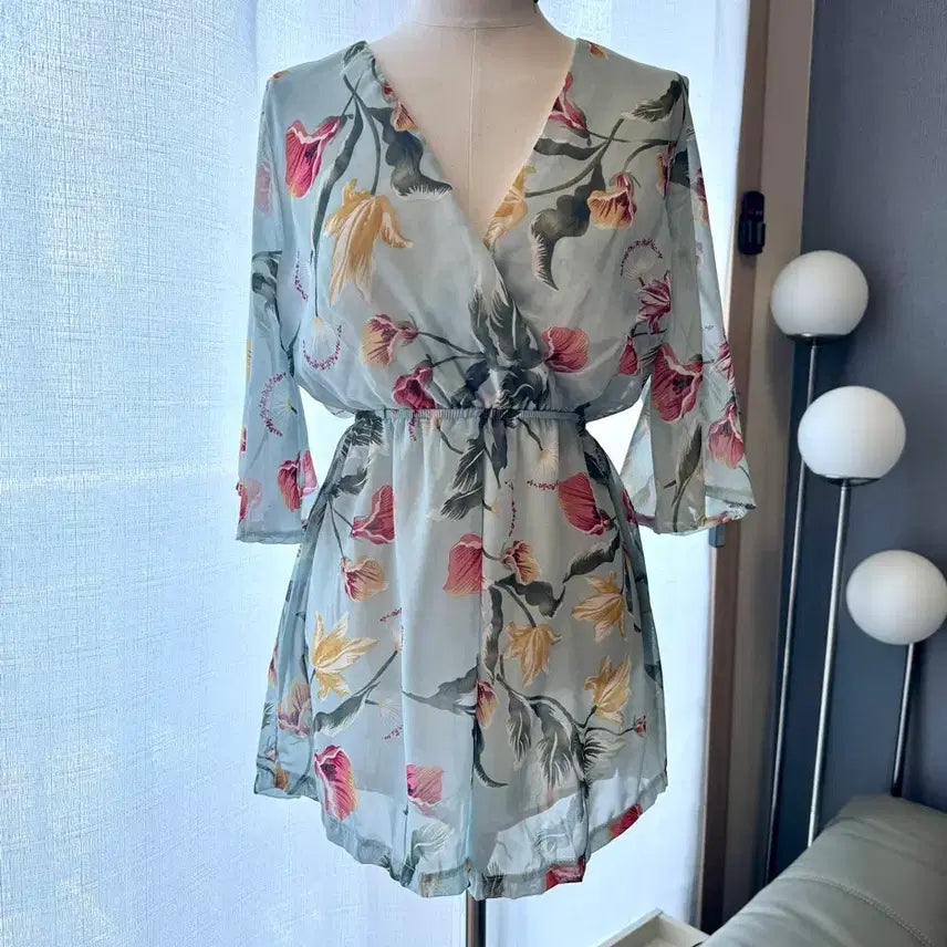 [BUNJANG] Floral Pattern Wrap Jumpsuit / 플로럴 패턴 랩 원피스 점프수트