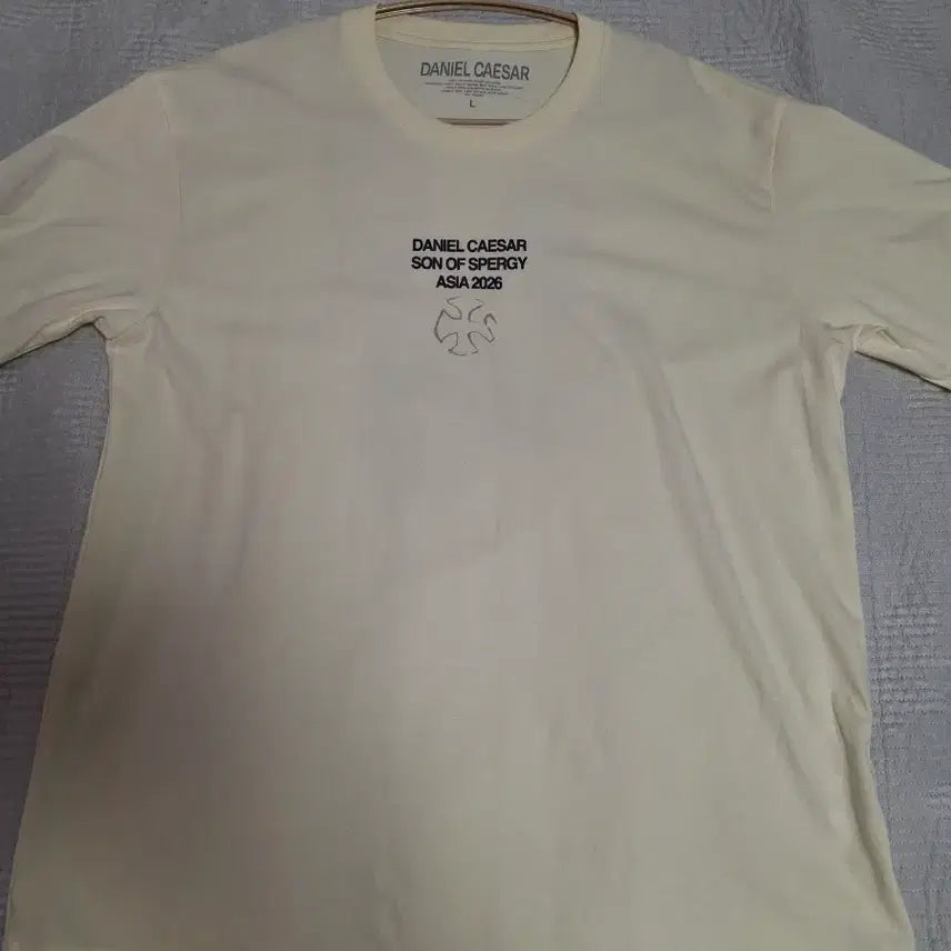 [BUNJANG] Daniel Caesar 2026 Tour T-Shirt L / 다니엘 시저 2026 내한 콘서트 티서츠  L