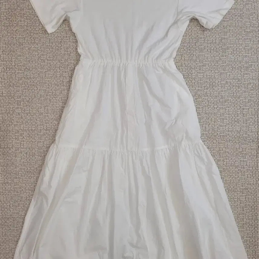 [BUNJANG] Giltfree White Shirring Dress / 길트프리 화이트 셔링 원피스