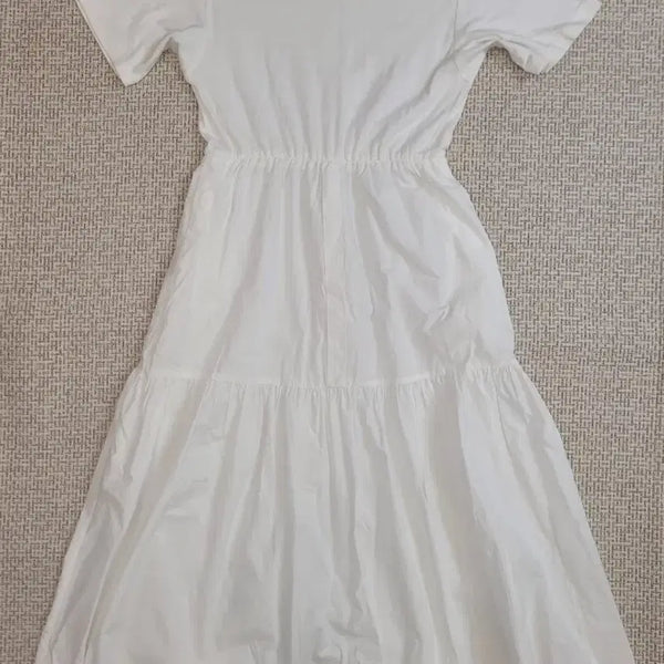 [BUNJANG] Giltfree White Shirring Dress / 길트프리 화이트 셔링 원피스