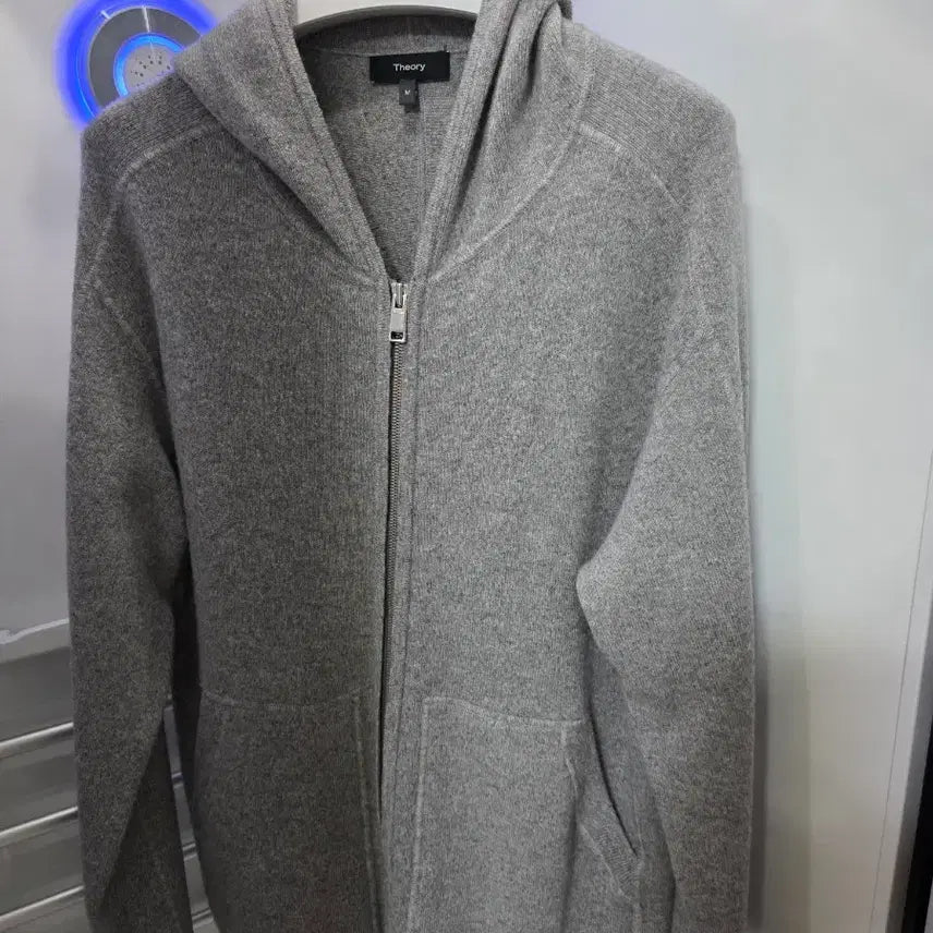 [BUNJANG] Theory Alcos 100% Cashmere Zip-Up Hoodie / 띠어리 알코스 캐시미어 100 후드집업 판매합니다.