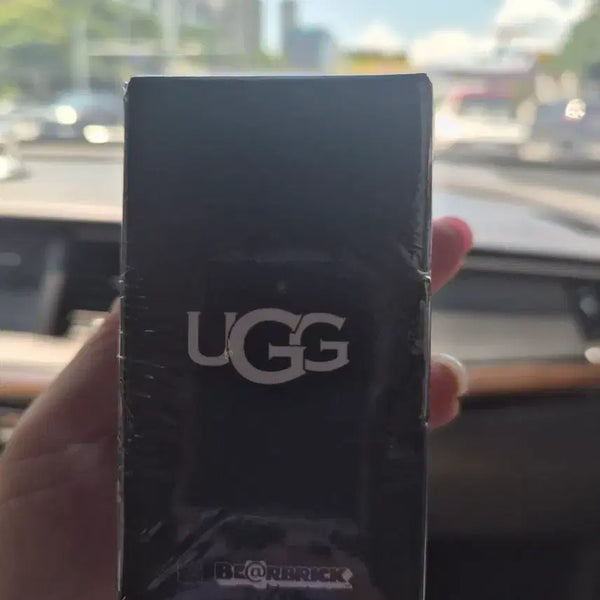 [BUNJANG] UGG x Bearbrick Collaboration Limited Edition Bearbrick (New) / 새상품 정품 UGG베어브릭 콜라보 어그베어브릭 한정판 베어브릭
