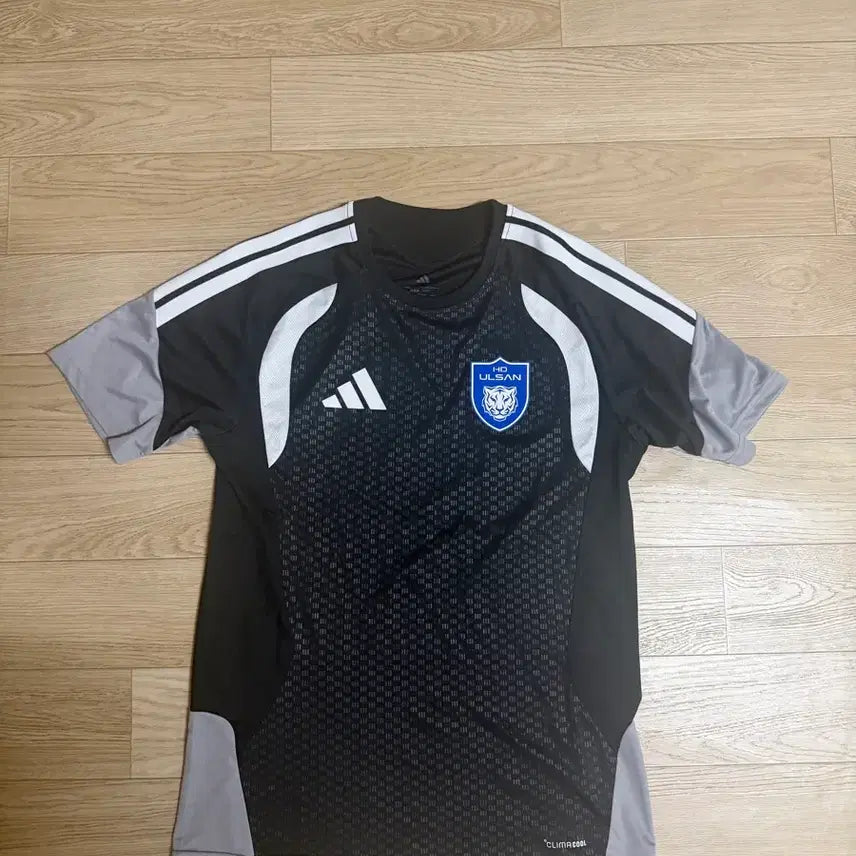 [BUNJANG] Ulsan Hyundai Short Sleeve Training Top - Size L / 울산현대 반팔 트레이닝복