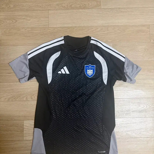 [BUNJANG] Ulsan Hyundai Short Sleeve Training Top - Size L / 울산현대 반팔 트레이닝복