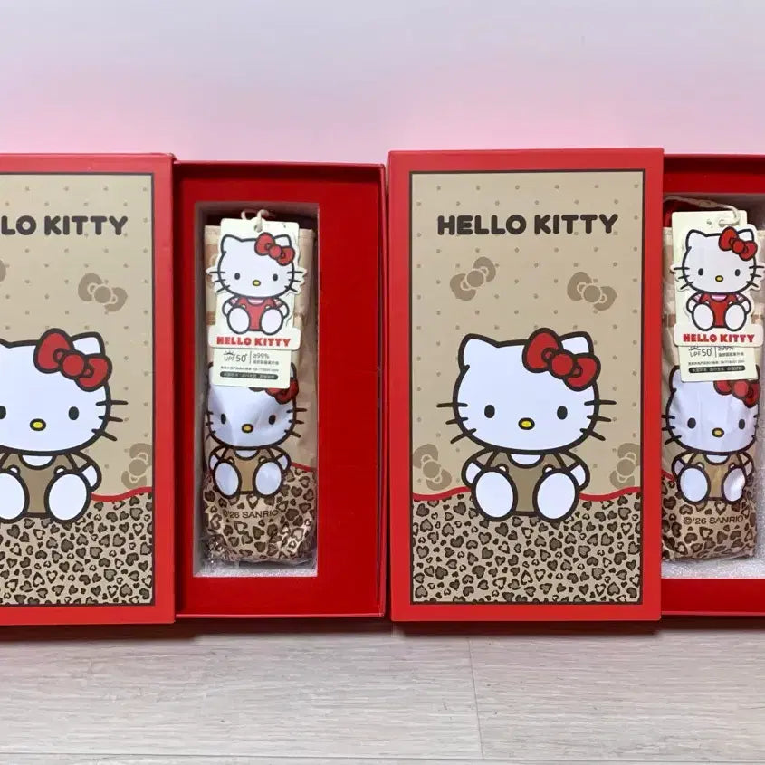 [BUNJANG] Sanrio Hello Kitty Leopard Folding Umbrella / 산리오 헬로키티 레오파드 접이식 우산 (새상품)