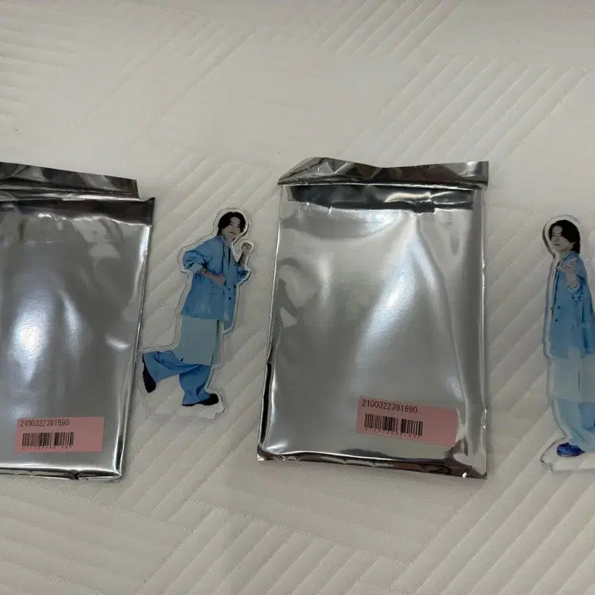 [BUNJANG] Nobel Bright Okisōji Birthday Goods Acrylic Stand Set (2 Types) / 노벨브라이트 오키소지로 생일 굿즈 아크릴스텐드 2종