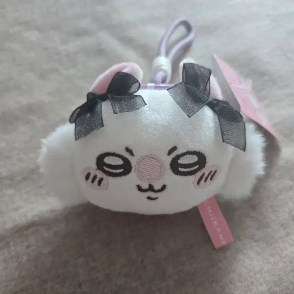 [BUNJANG] Chiikawa Momonga Face Ribbon Mascot Keychain / 치이카와 페이스 리본 마스코트 모몽가 키링