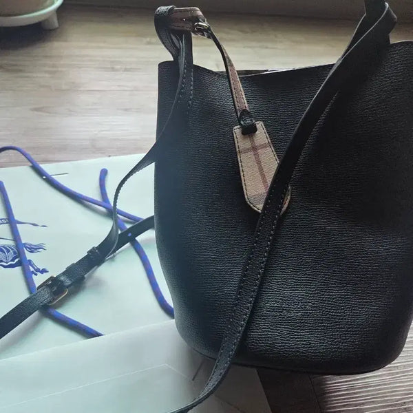 [BUNJANG] Burberry Haymarket Shoulder Bag / 버버리 헤이마켓 숄더백