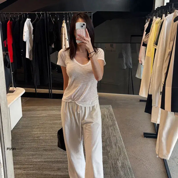 [BUNJANG] Delicious Blanc U Neck Tee White / 딜리셔스블랑 U Neck Tee 유넥 티 화이트