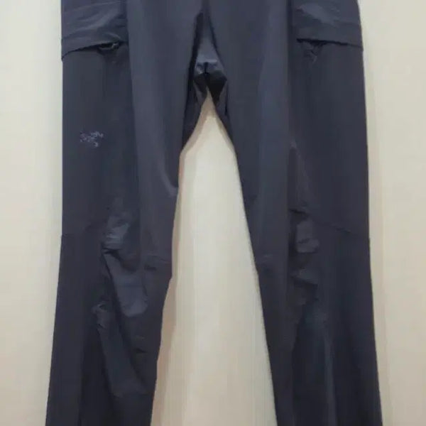 [BUNJANG] Arc'teryx Sabria Women's Hiking Pants Navy / (정품)아크테릭스 네이비 사브리아 여성 등산팬츠