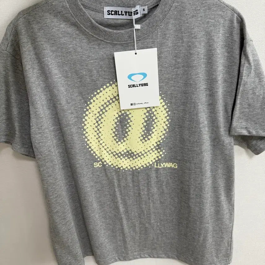 [BUNJANG] Ryujeongran x Skellywear Grey T-Shirt / 류정란x스켈리웩 회색 반팔티