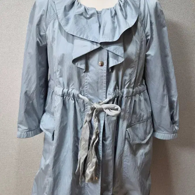 [BUNJANG] Lenibon Sky Blue Ruffle String Trench Coat / A-161 레니본 하늘색 러플 스트링 트렌치 코트