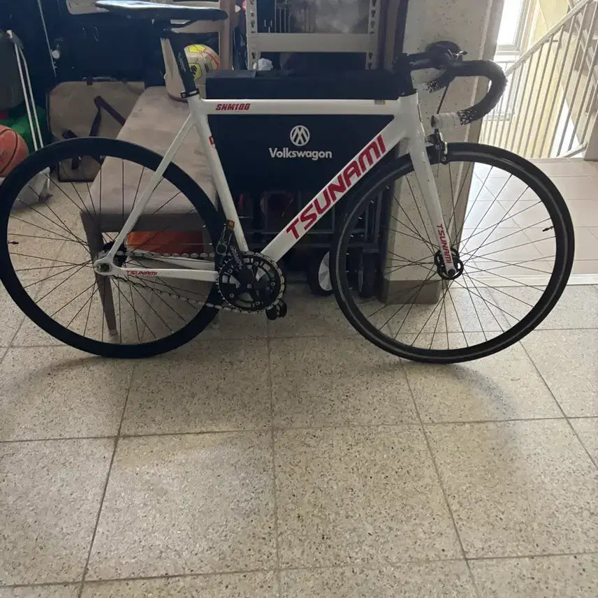 [BUNJANG] Tsunami Pixie M Size Bicycle / 쓰나미 화이트레드m