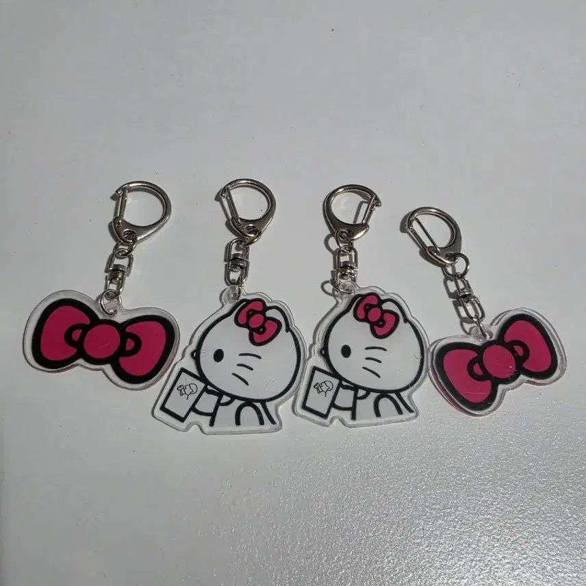 [BUNJANG] Heiti x Hello Kitty Transparent Acrylic Keyring Set (4 pieces) / (4개세트) 헤이티 x 헬로키티 투명 아크릴 키링 4개 키티 핑크리본