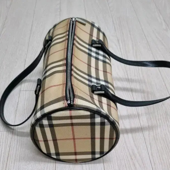 [BUNJANG] Burberry Nova Check Cylindrical Bag / 버버리 노바체크 빈티지 원통백( 급매함.  충분한 절충가능))