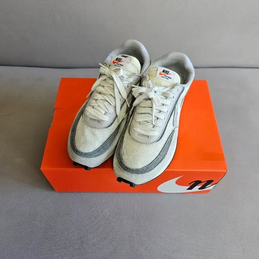 [BUNJANG] Nike x Sacai LDWaffle Summit White Wolf Grey / [270]사카이 X 나이키 Ld 와플 서밋 화이트 울프그레이