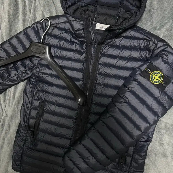 [BUNJANG] Stone Island 23FW Loom Woven Lightweight Down Jacket Dark Navy S / [s] 23fw 스톤아일랜드 룸 우븐 경량패딩 다크네이비
