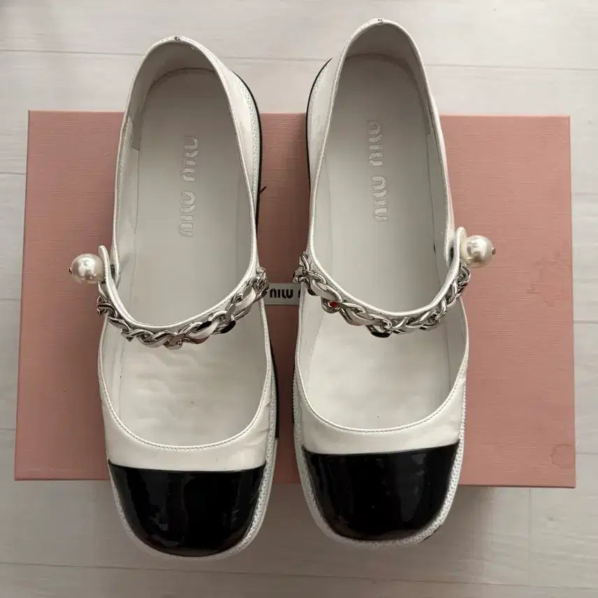 [BUNJANG] Miu Miu Ballerina Shoes 37.5 (245) / 미우미우 발레리나 슈즈 37.5 (245)