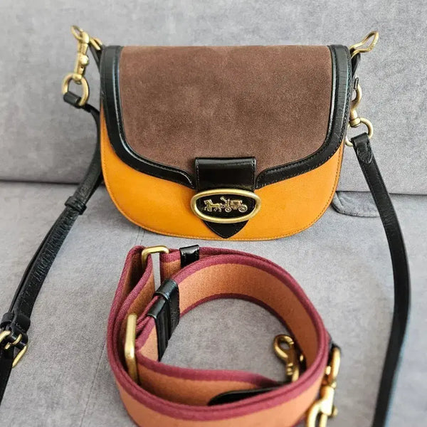 [BUNJANG] Coach Suede and Leather Crossbody Bag / 코치 크로스백. 이번주까지 10만.다음주다시 원래가격