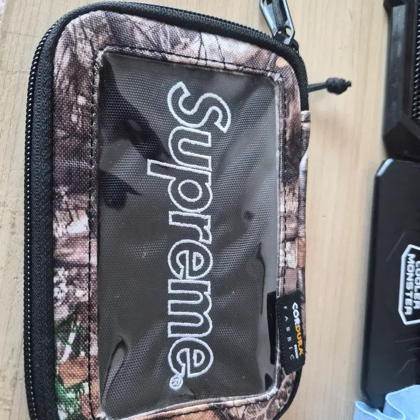 [BUNJANG] Supreme Woodland Camo Pouch / 슈프림 파우치 우드랜드카모